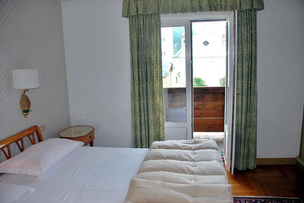 Hotel De La Poste Cortina dʼAmpezzo Olaszország